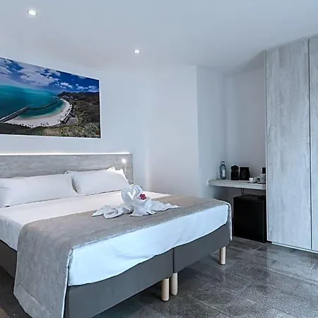 Boutique Tenerife Costa Adeje (Tenerife)
